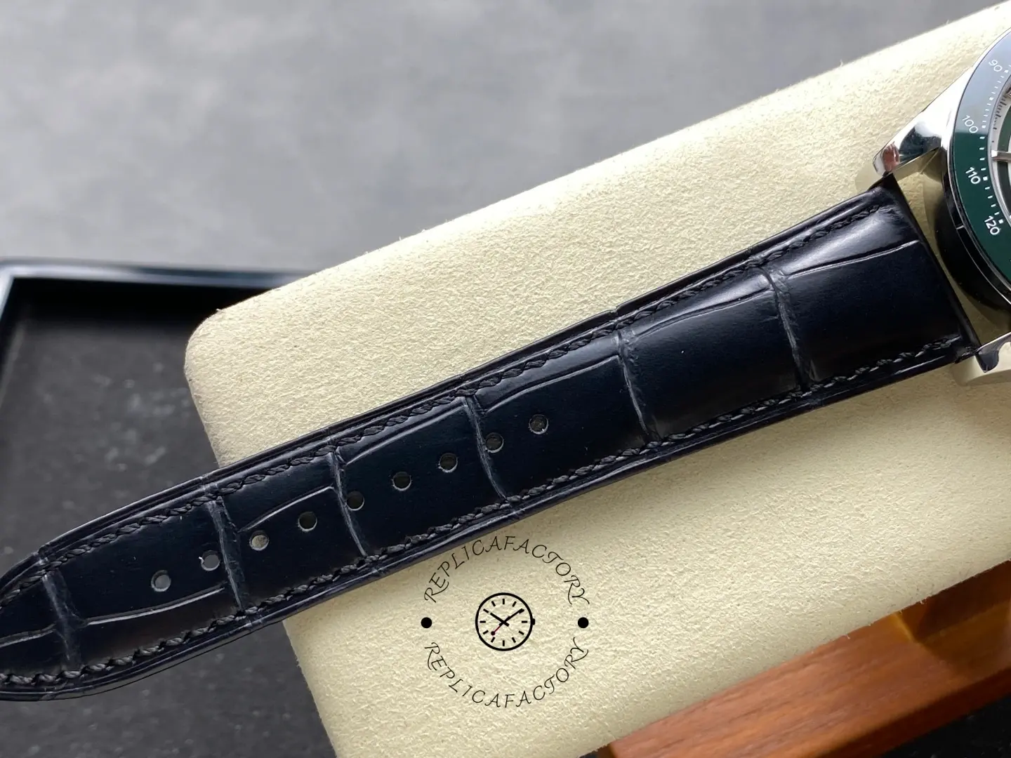 Longines L3.835.4.02.6 Conquest 1:1 Clone Panda Chronograph Leather Strap