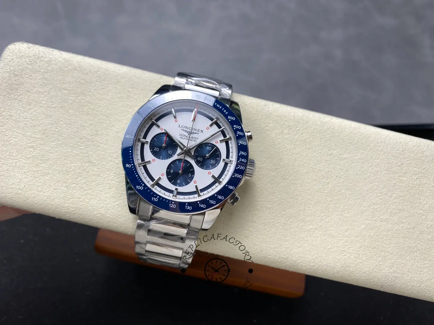 Longines L3.835.4.98.6 Conquest Chronograph Replica Silver-Blue Dial Watch