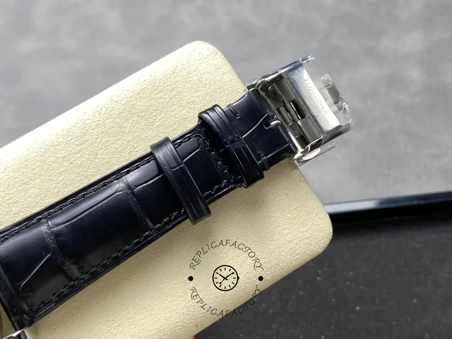 Longines L3.835.4.02.6 Conquest 1:1 Clone Panda Chronograph Leather Strap