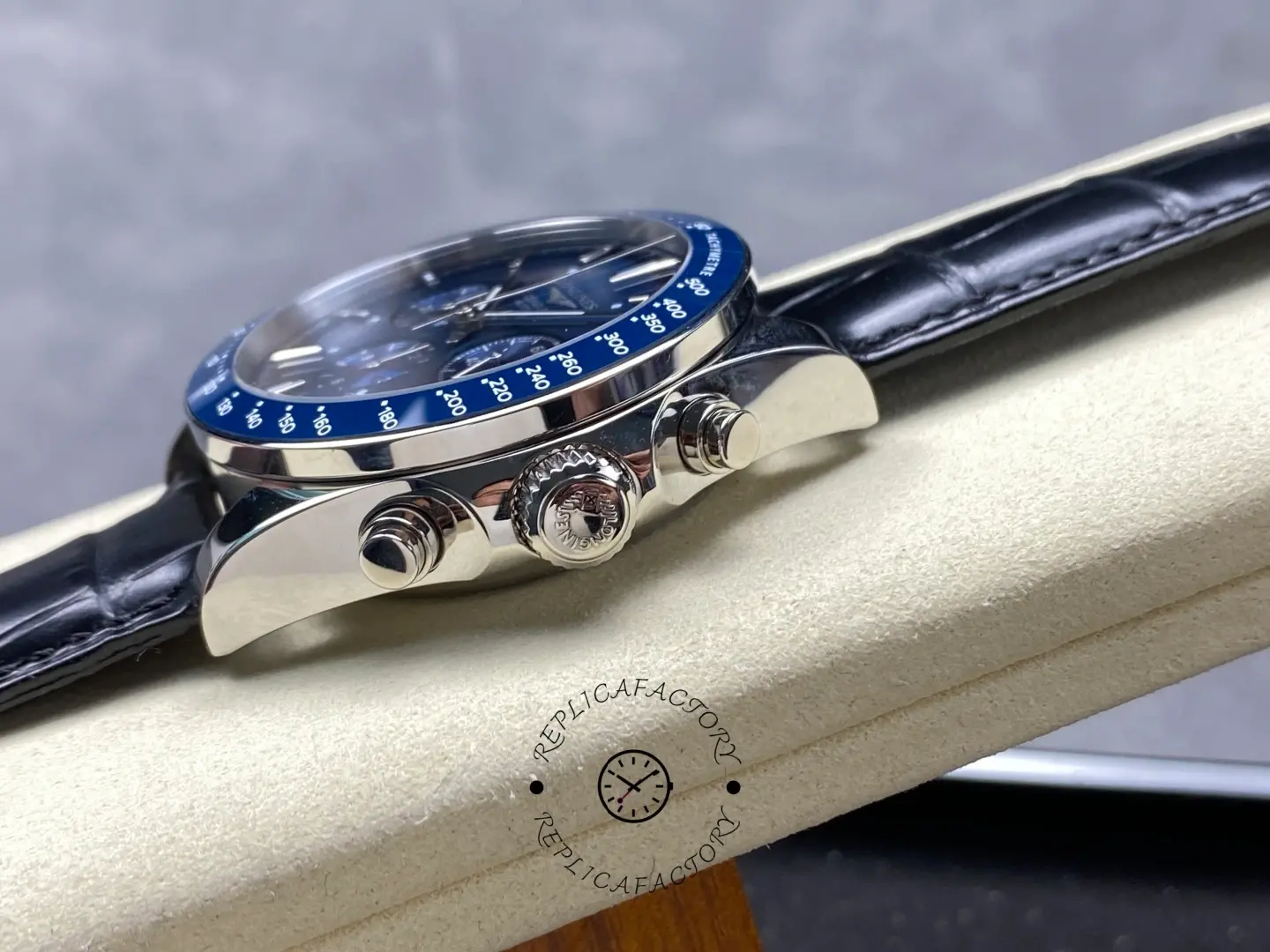 Longines L3.835.4.92.6 Conquest 42 Ceramic 1:1 Clone Tachymeter Chronograph