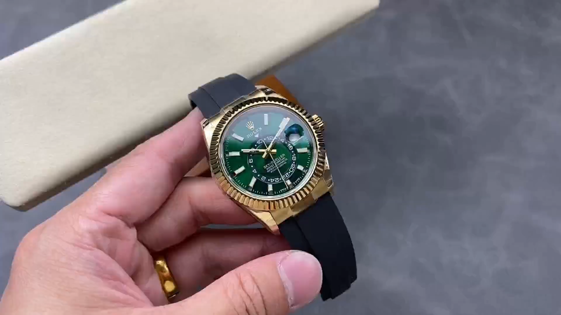 2025 Rolex Sky-Dweller 336238-0004 1:1 Clone Green Dial