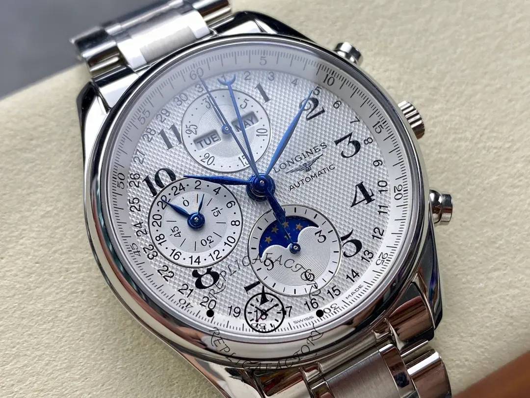 Longines Replica Master Collection L2.673.4.78.6 Complete Calendar Chronograph 40