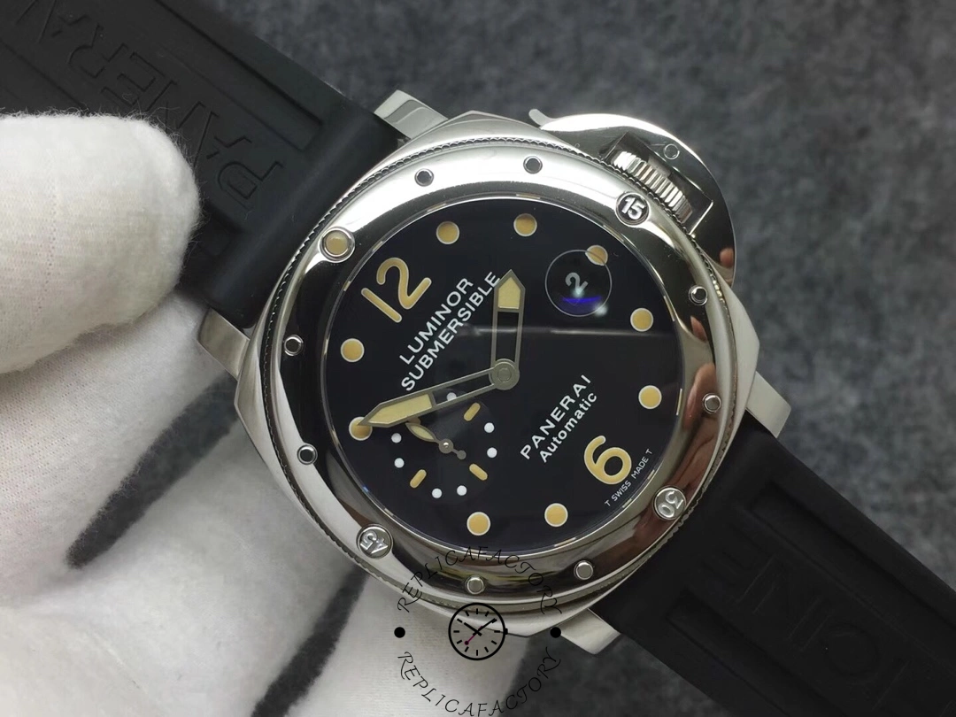 Angled view of Panerai PAM 0024 highlighting cushion case and magnified date window at 3 o’clock.