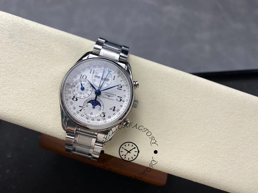 Longines Replica Master Collection L2.673.4.78.6 Complete Calendar Chronograph 40