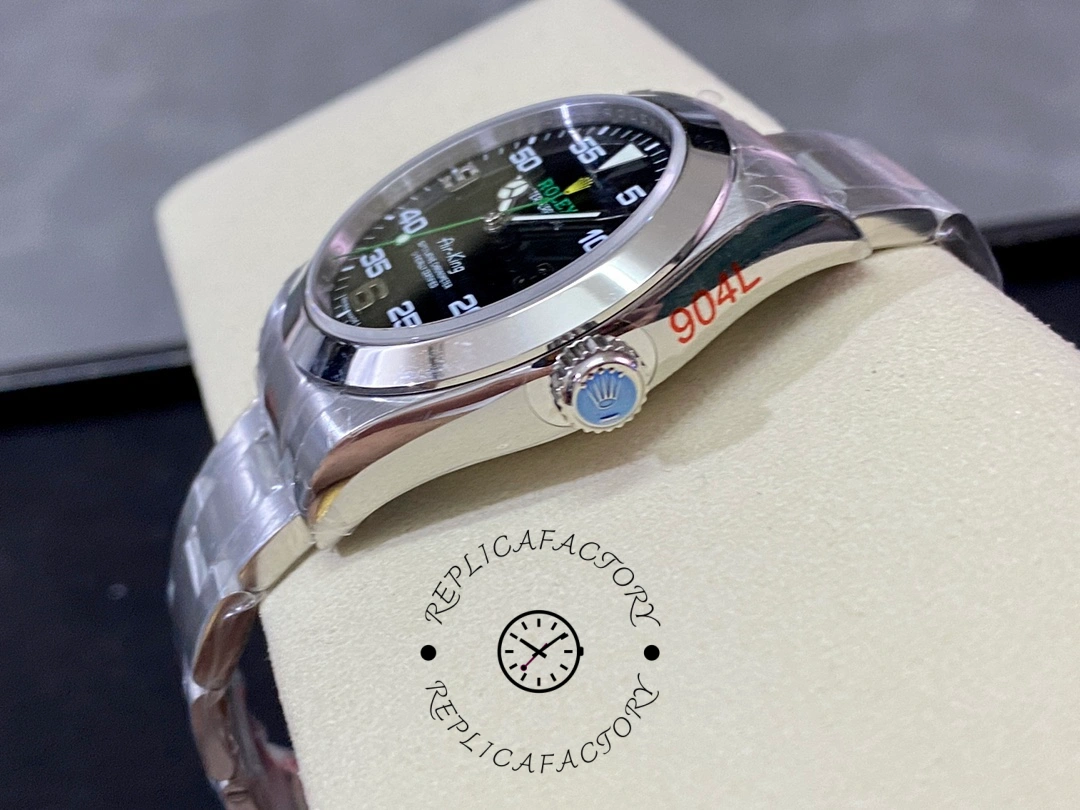 Rolex Air-King 116900, side view with crown detail and brushed case finishing.