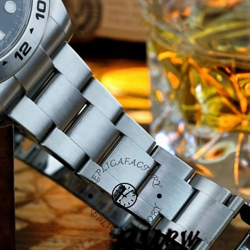 Rolex Explorer II m226570 0002 bracelet links close-up, stainless steel Oyster links detail.