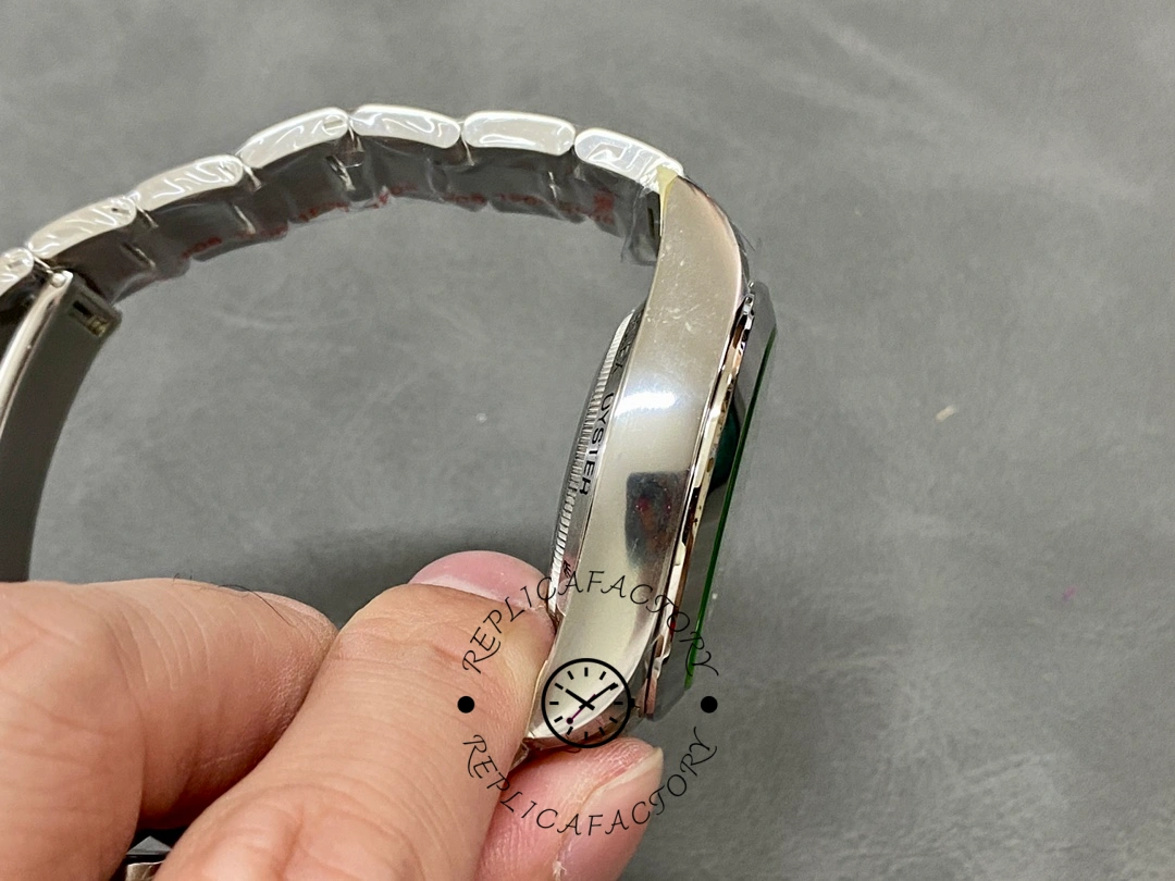 Rolex Milgauss 116400GV, side view showing green crystal edge and curved lugs.