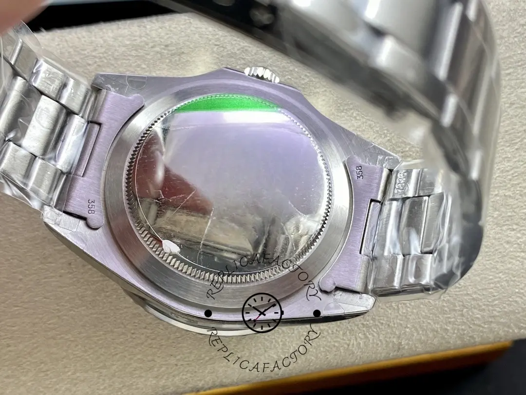 Rolex GMT-Master II 16710, caseback close-up showing caseback and bracelet fit.