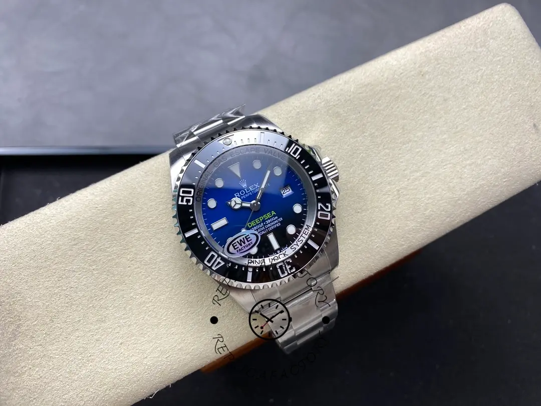 Rolex Sea-Dweller Deepsea 136660 0005, side view on cushion showing bezel height and lugs.