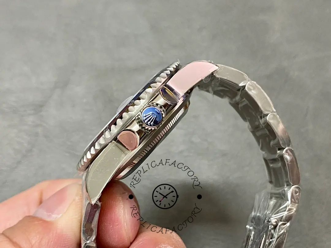 Rolex GMT-Master II 16710, crown-side close-up showing crown and case profile.