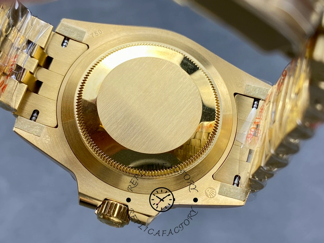 Rolex GMT-Master II m126718grnr 0001, caseback view showing solid back and bracelet end links.