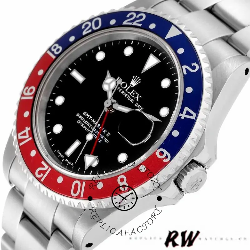 Rolex GMT-Master II 16710, dial and bezel macro showing 24-hour scale and markers.