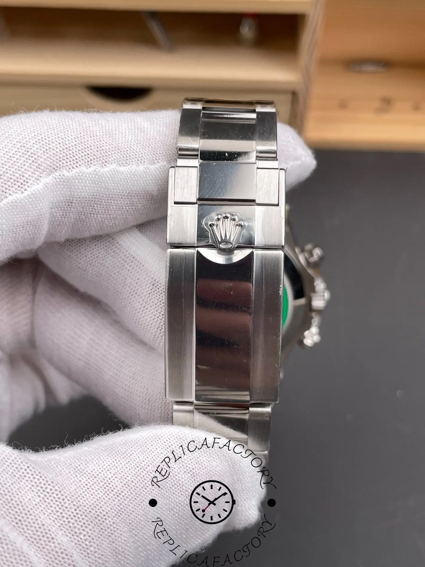 Rolex 126599TRU 1:1 Clone Daytona Ruby Bezel Watch