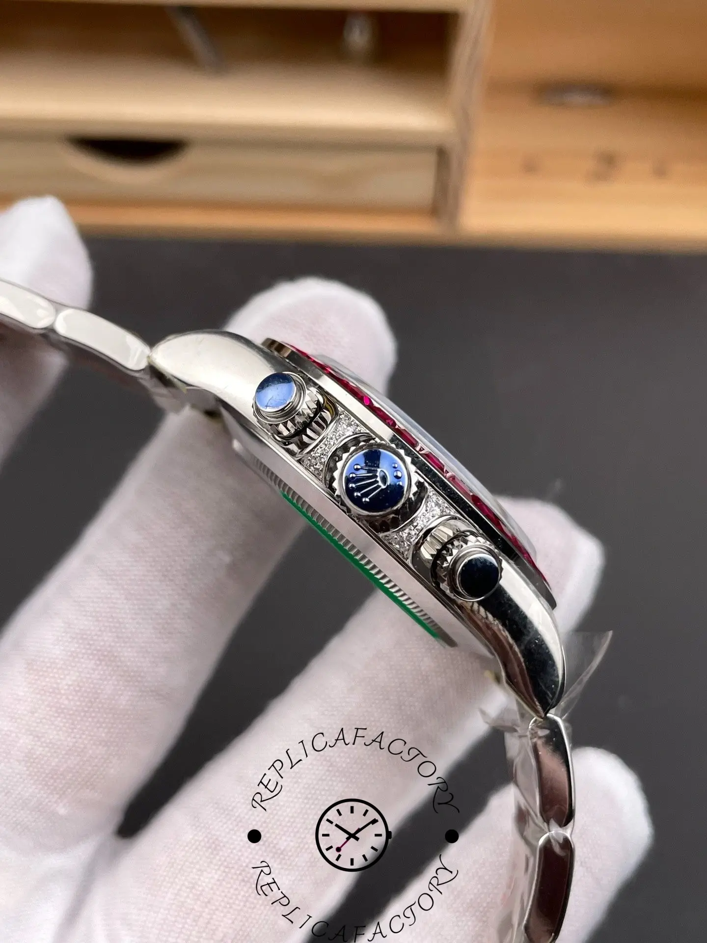 Rolex 126599TRU 1:1 Clone Daytona Ruby Bezel Watch