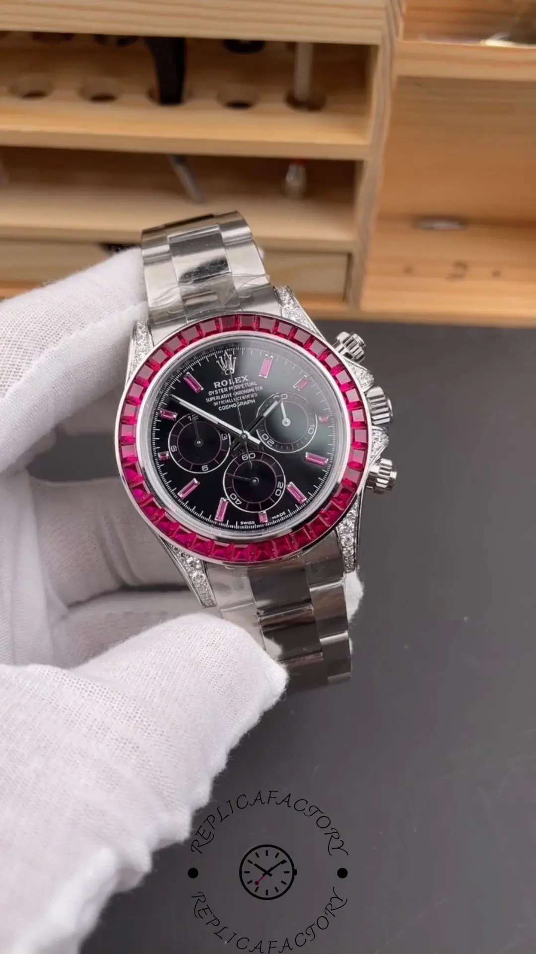 Rolex 126599TRU 1:1 Clone Daytona Ruby Bezel Watch