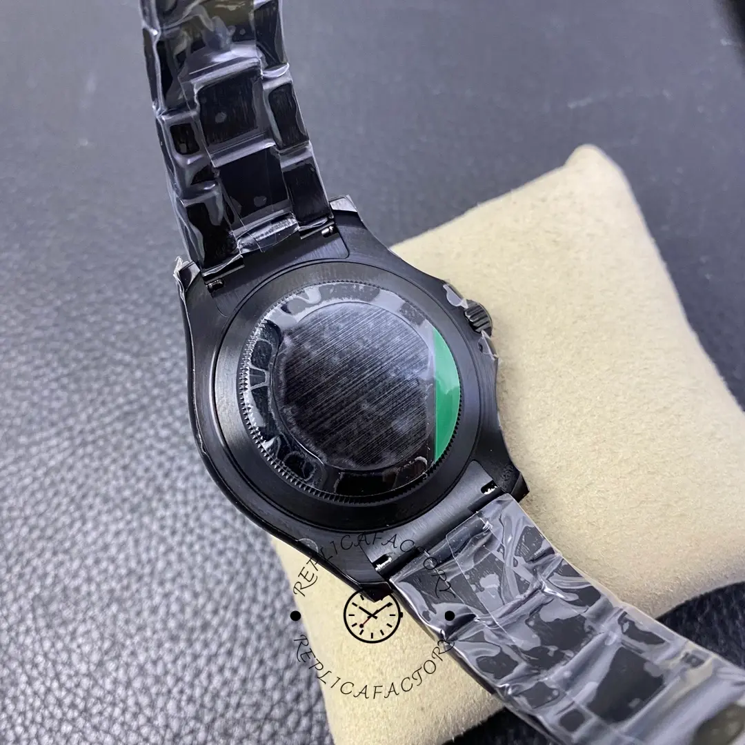 Rolex Yacht-Master 116622, caseback view showing solid back and bracelet attachment.