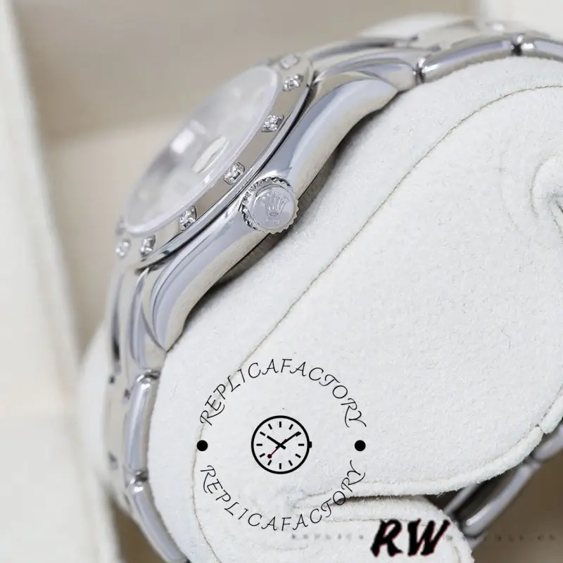 Side profile on cushion of Rolex Pearlmaster 80319 showing case flank and crystal edge.