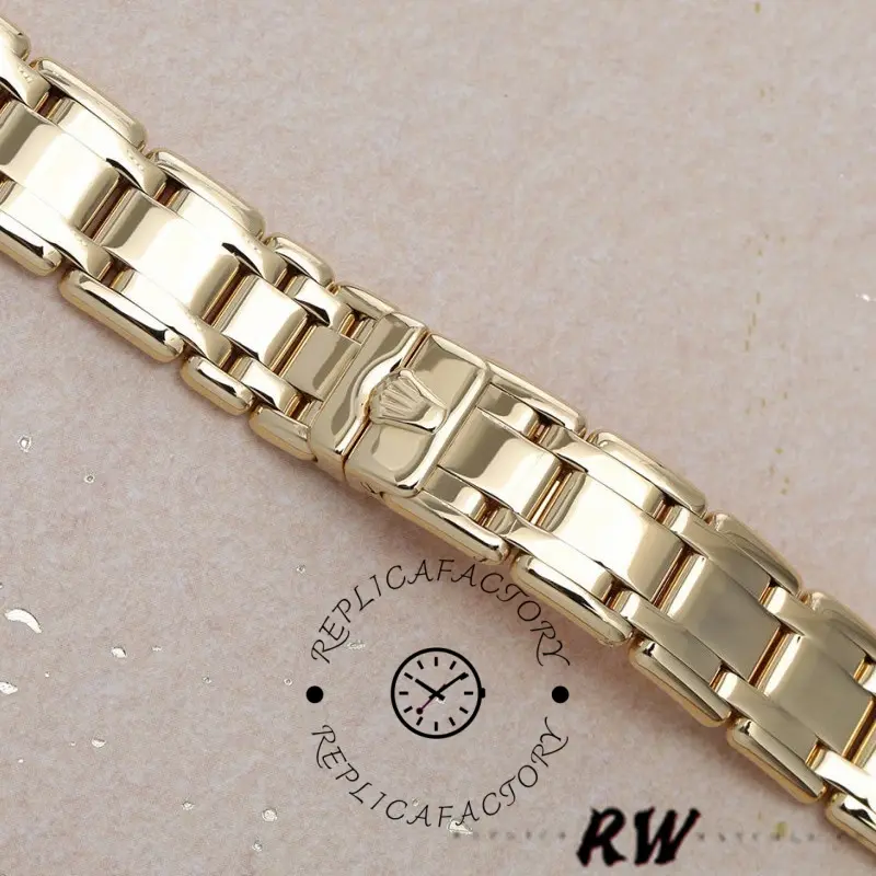 Rolex Pearlmaster 80318, bracelet close-up showing yellow gold links and clasp section.