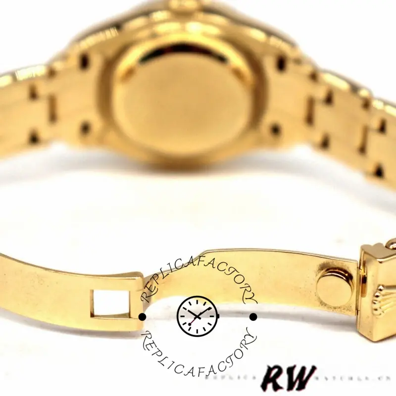 Bracelet clasp view of Rolex Pearlmaster 80298 showing yellow gold clasp and links.