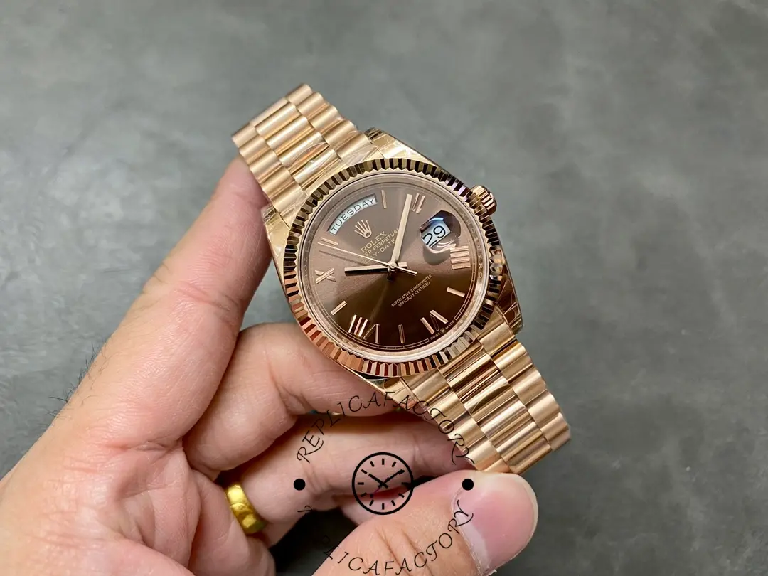 Rolex Day-Date 228235-0002 Chocolate Brown Dial Fluted Bezel 40mm Mens Replica Watch