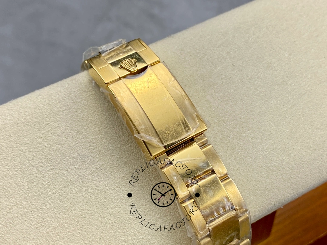 Bracelet clasp view of Rolex Yacht-Master II 116688 showing fold-over clasp and links.