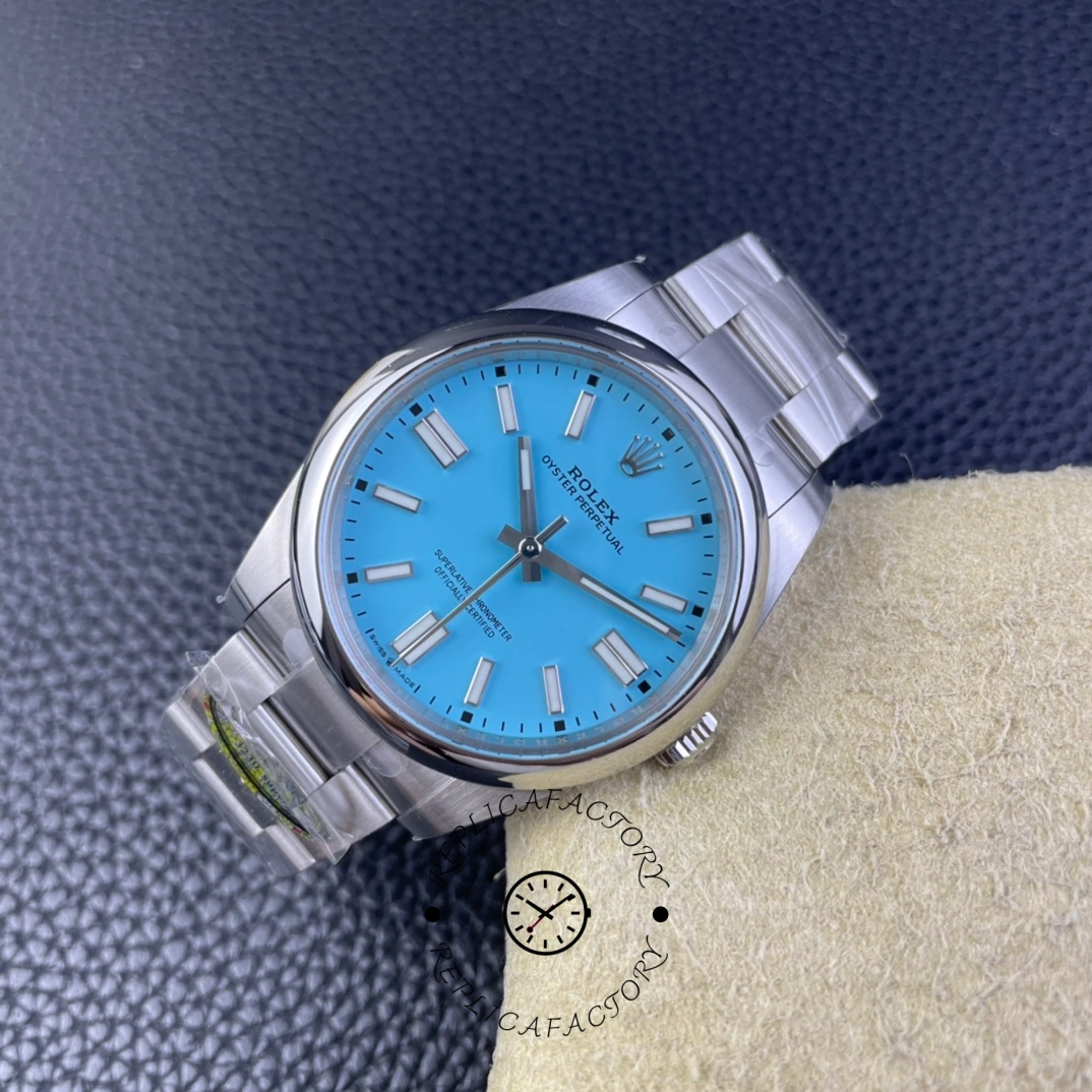 Rolex Oyster Perpetual 41 m124300 0006, full watch view on pillow showing bracelet layout.