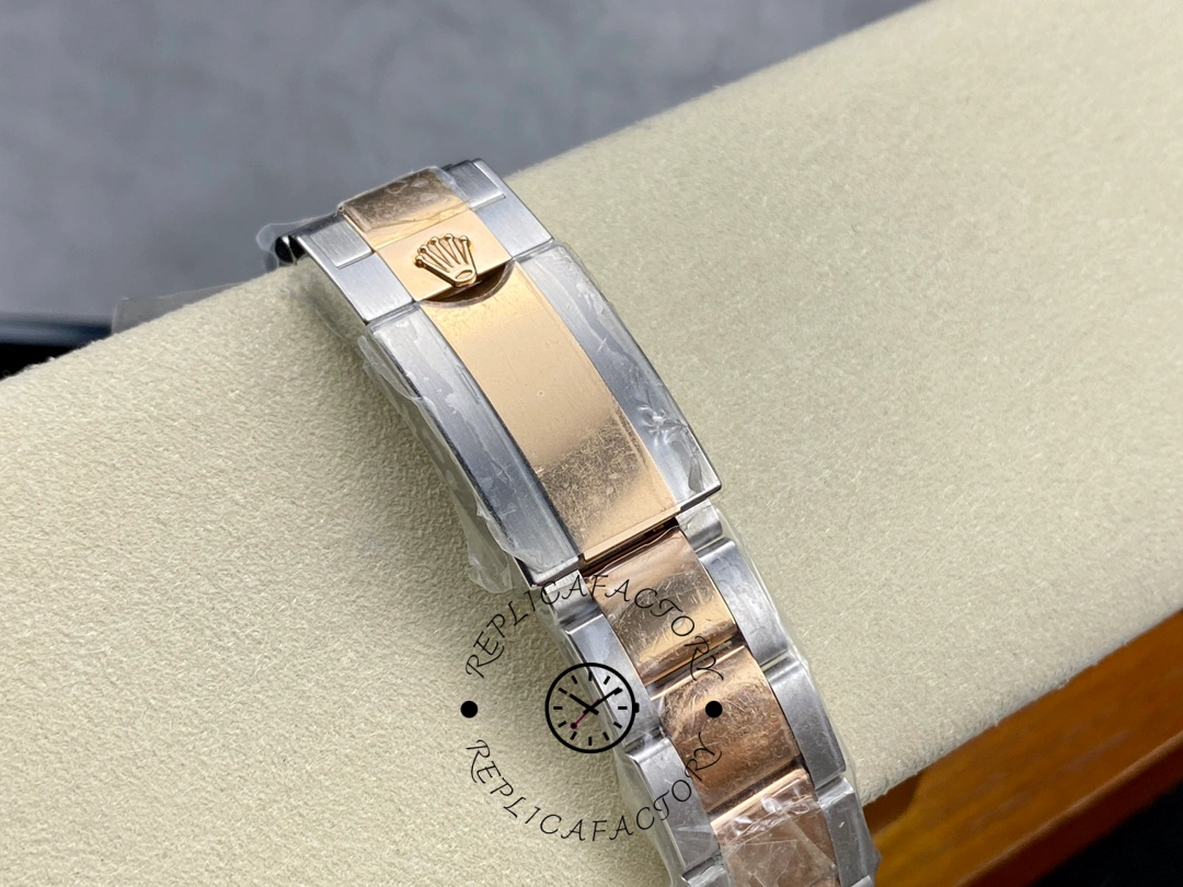 Bracelet side view of the Rolex Yacht-Master II 116681 showing links and brushed finish.