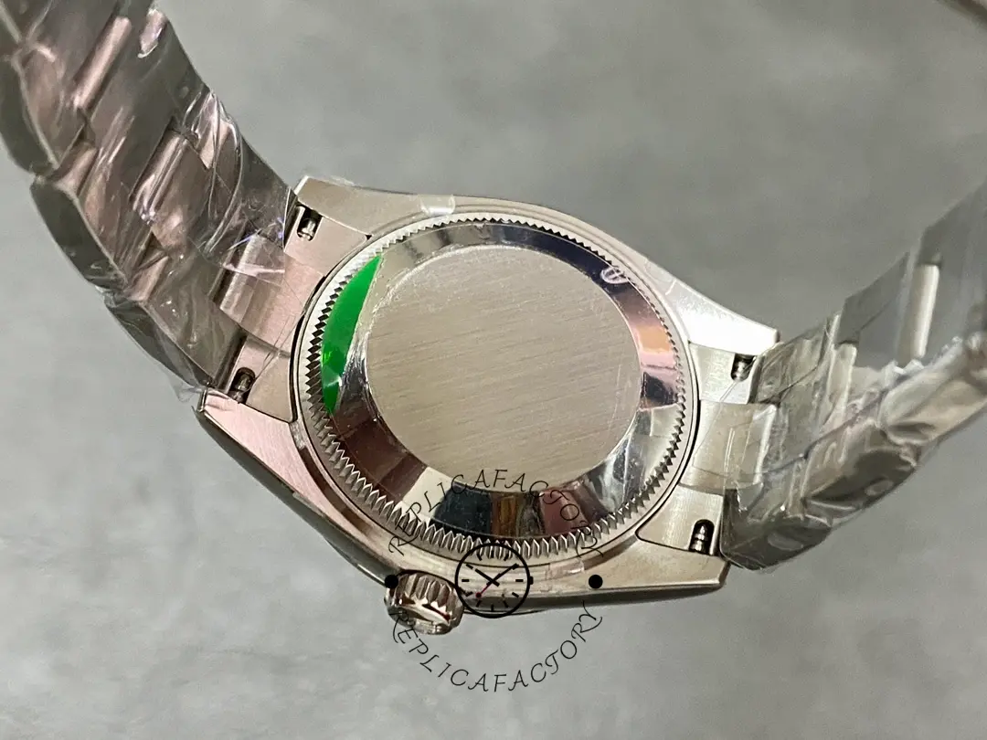 Rolex Oyster Perpetual 31 277200-0002 case back view, stickered back and bracelet underside.