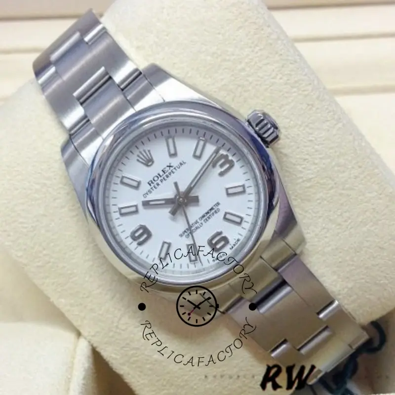 Rolex Oyster Perpetual 176200 Stainless Steel White Dial 26MM Lady Replica Watch