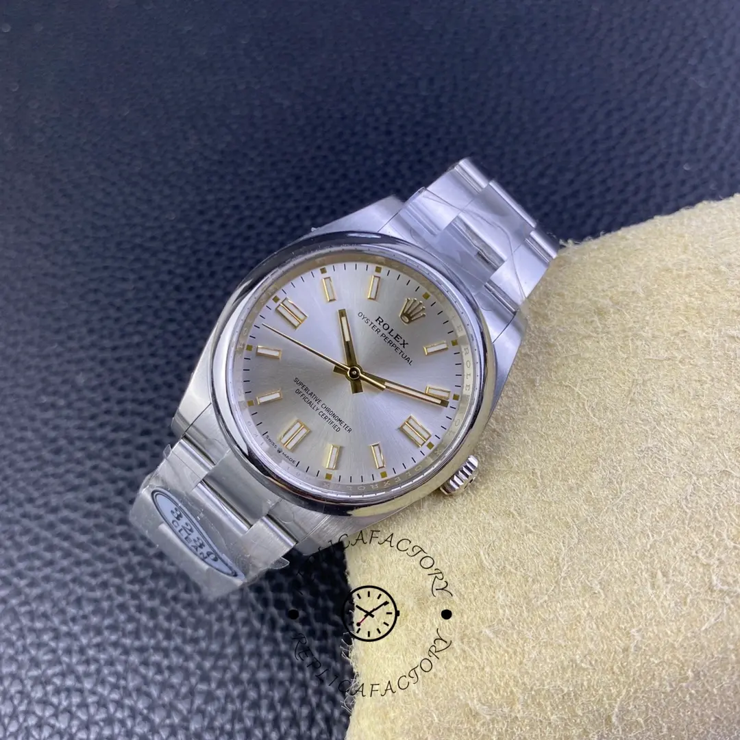 Rolex Oyster Perpetual 36 Oystersteel 126000 0001 Women's Watch
