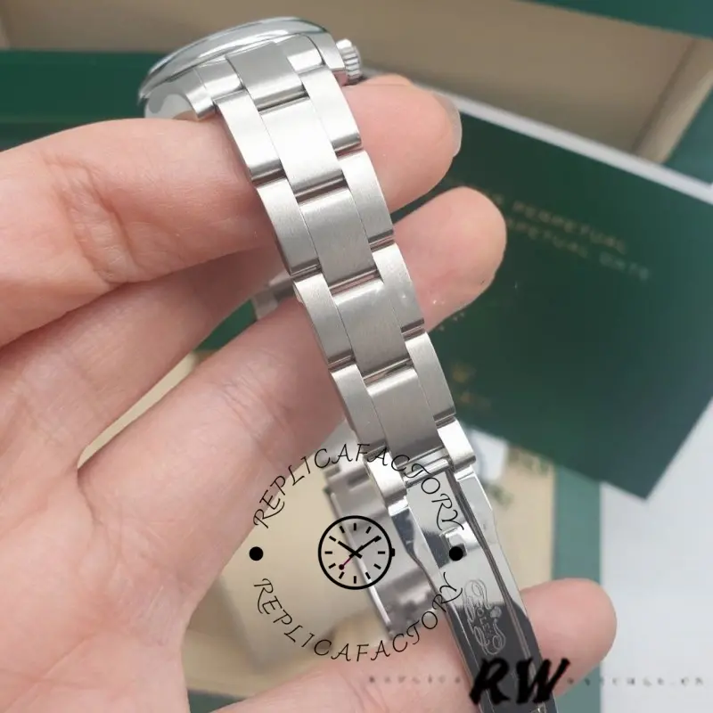 Rolex Oyster Perpetual 176200 Stainless Steel White Dial 26MM Lady Replica Watch