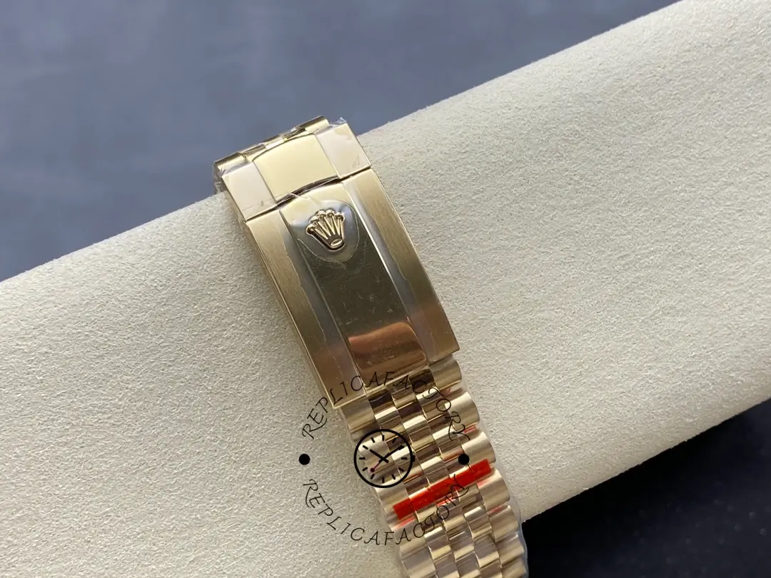 Rolex Sky Dweller 42mm18 kt Yellow Gold Black Dial m336938 0005