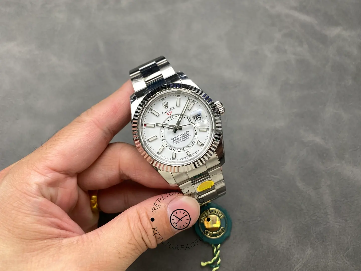 Rolex Sky Dweller 42 Oystersteel White Dial m336934 0003 Men's Watch