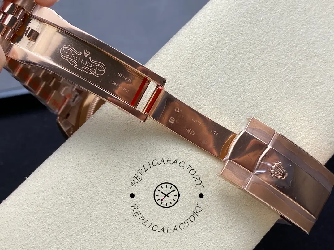 Bracelet interior view of the Rolex Sky-Dweller m336935 0005 showing clasp mechanism and link finish.