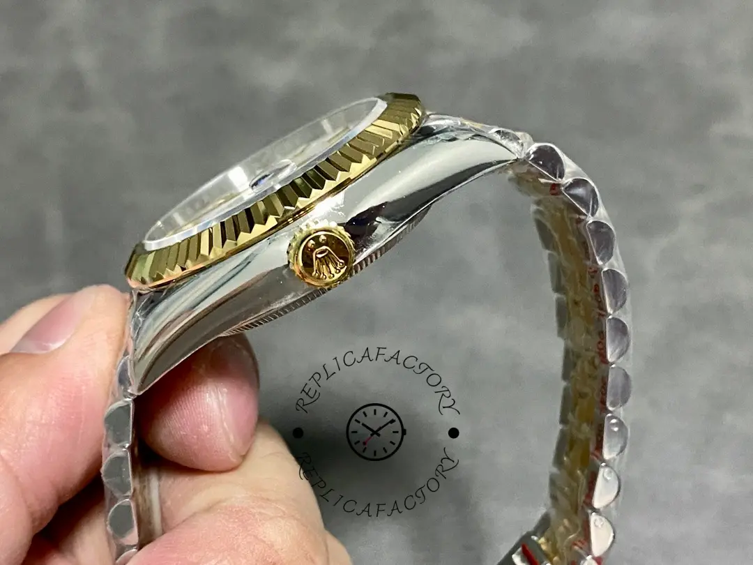 Rolex Sky Dweller 42 White Dial Yellow Gold Stainless Steel Jubilee 336933 0006