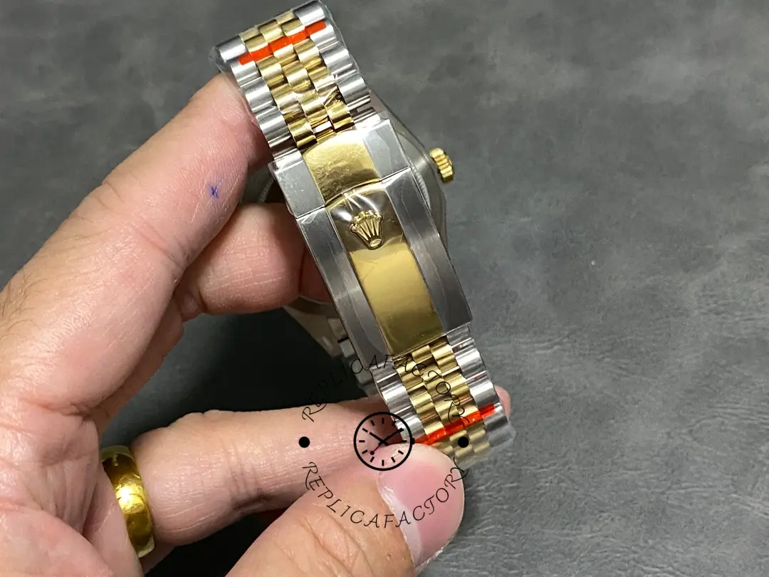 Rolex Sky Dweller 42 White Dial Yellow Gold Stainless Steel Jubilee 336933 0006