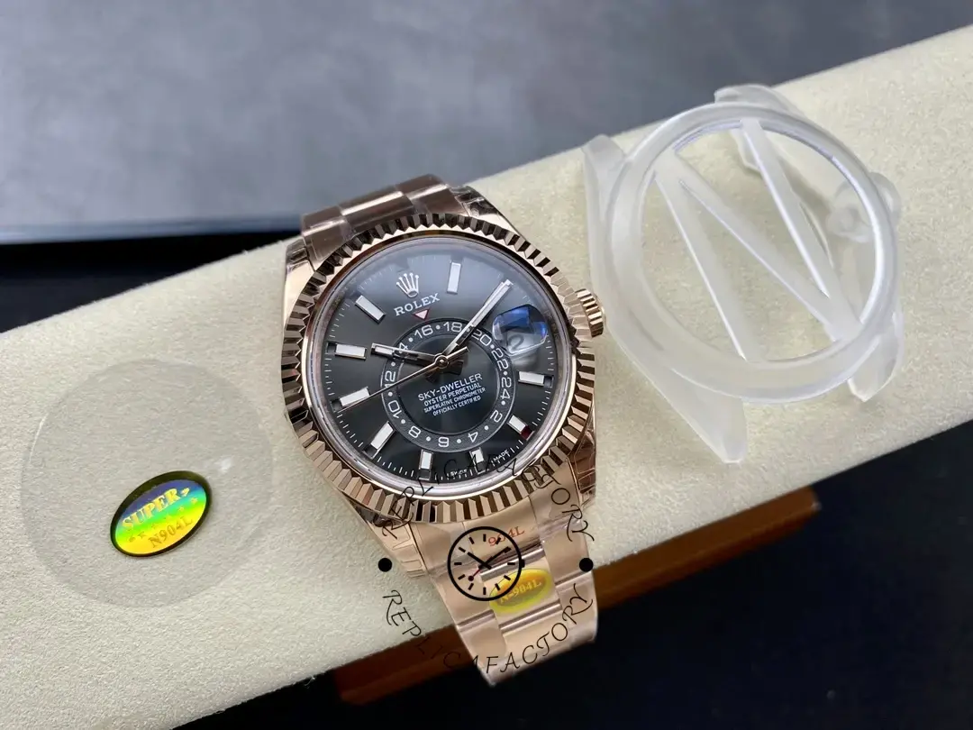 Rolex Sky-Dweller m336935 0004, 42mm rose gold case.