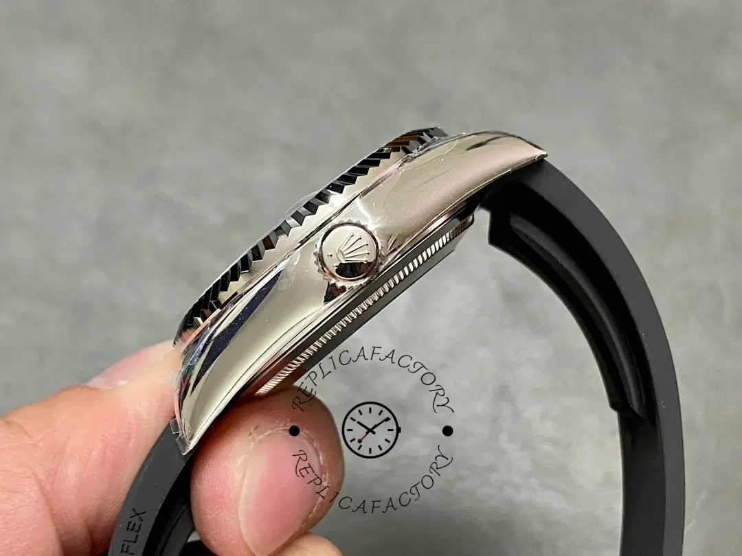 Rolex Sky Dweller 42 White Gold Black Dial M336239 0002 Men's Watch
