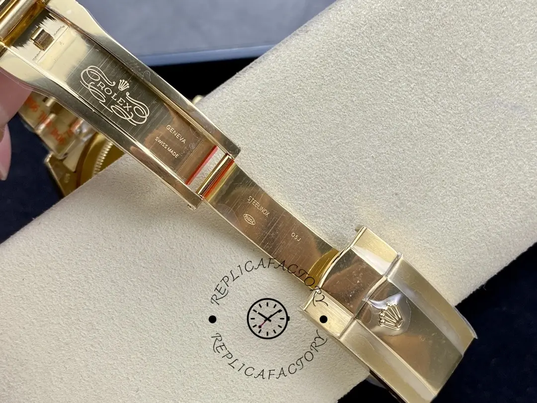 Rolex Sky-Dweller M336938-0002, bracelet close-up showing link surface and clasp area.