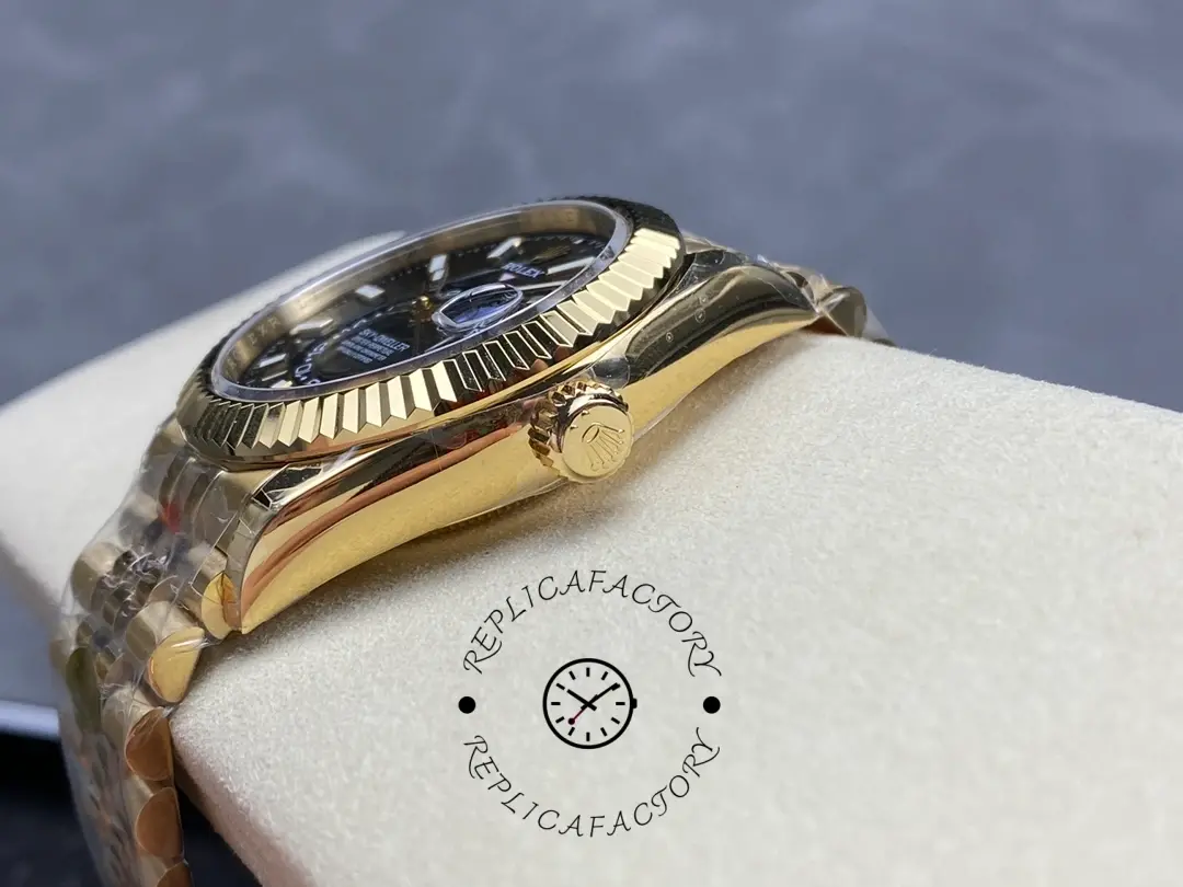 Rolex Sky Dweller 42mm18 kt Yellow Gold Black Dial m336938 0005