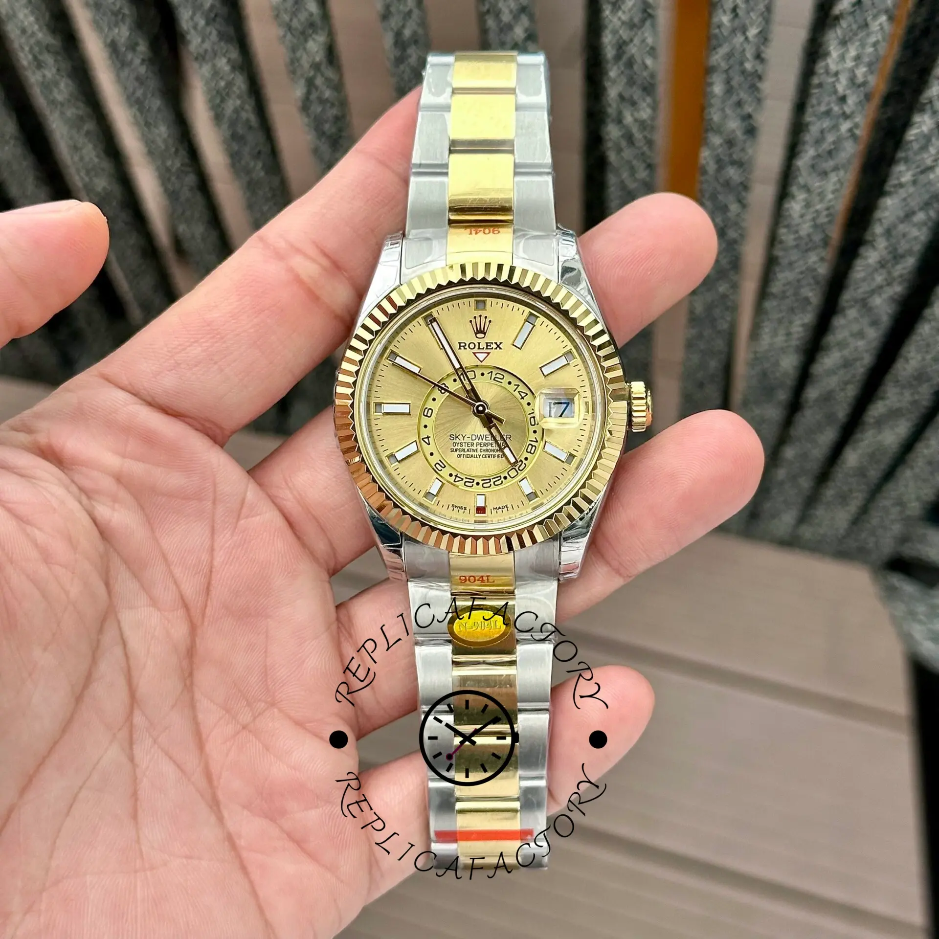 Rolex Sky Dweller Champagne Dial Yellow Gold 336933 0001 42mm