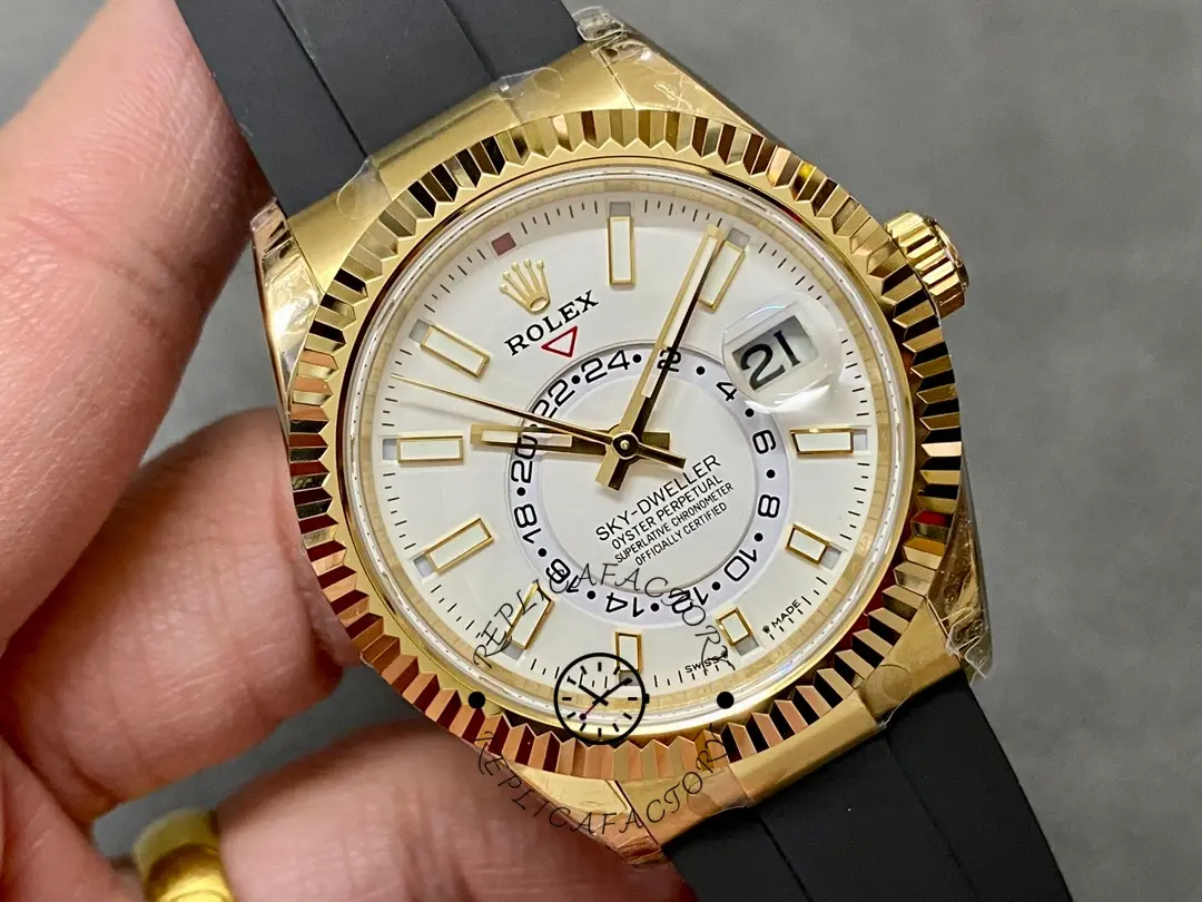 Rolex Sky Dweller m336238 0003 Yellow Gold White Dial 42mm Mens Replica Watch