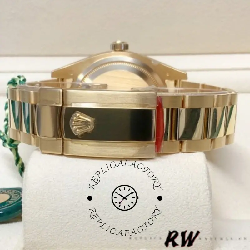 Rolex Sky-Dweller 326938 Yellow Gold Silver Dial 42mm Mens Replica Watch