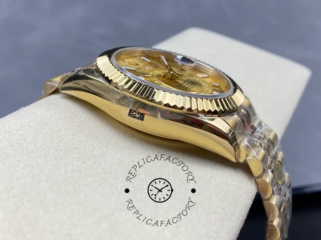 Rolex Sky-Dweller m336938-0004 Yellow Gold Champagne Dial 42mm Mens Replica Watch