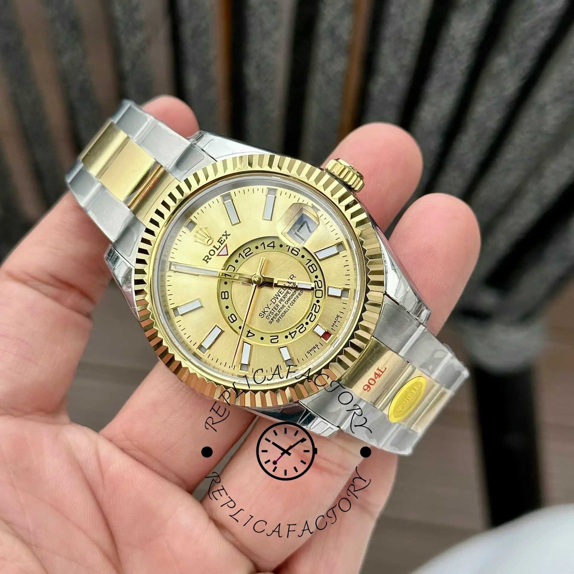 Rolex Sky Dweller Champagne Dial Yellow Gold 336933 0001 42mm
