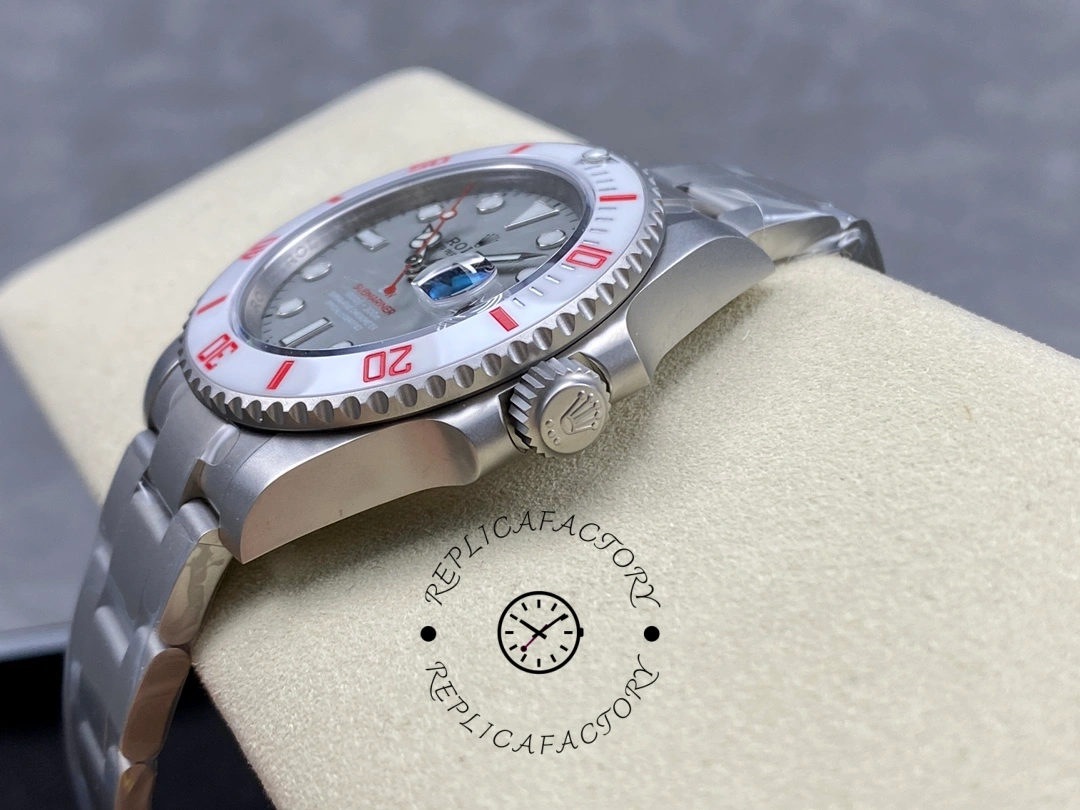 Crown-side profile of the Rolex DIW Submariner Date 116610 showing bezel and case curve.