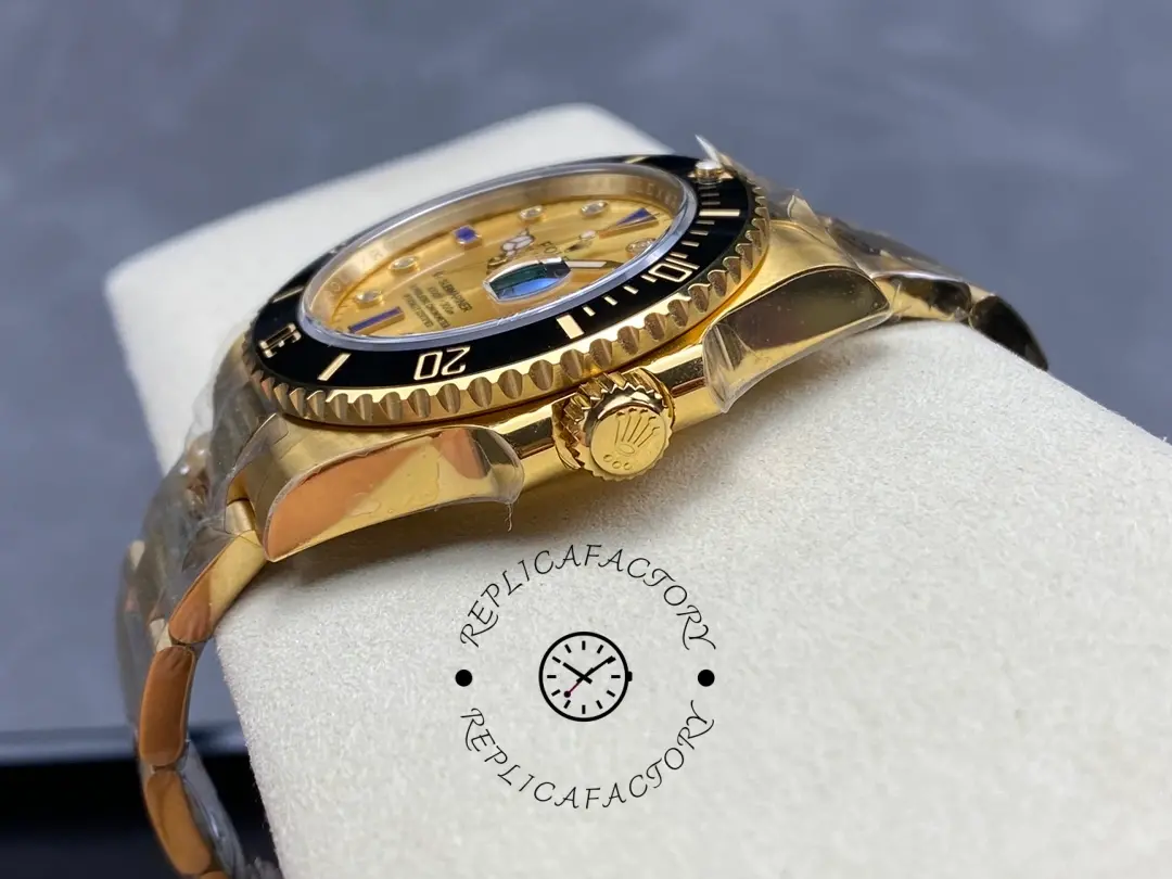 Rolex Submariner 40 18k Champagne Diamond Dial Black Bezel 16613T Gold Watch