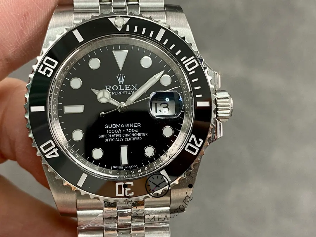 Rolex Submariner 41 Black Dial Fluted Bezel Jubilee 126610LN Men's Watch