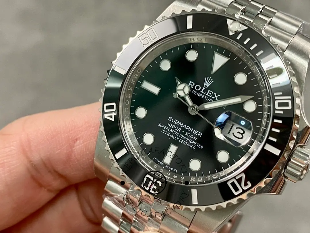 Rolex Submariner 41 Black Dial Fluted Bezel Jubilee 126610LN Men's Watch