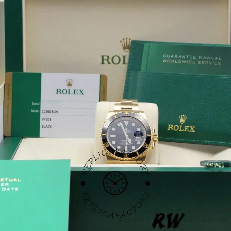 Rolex Submariner 116618, full set shot with watch, box, and accessories.